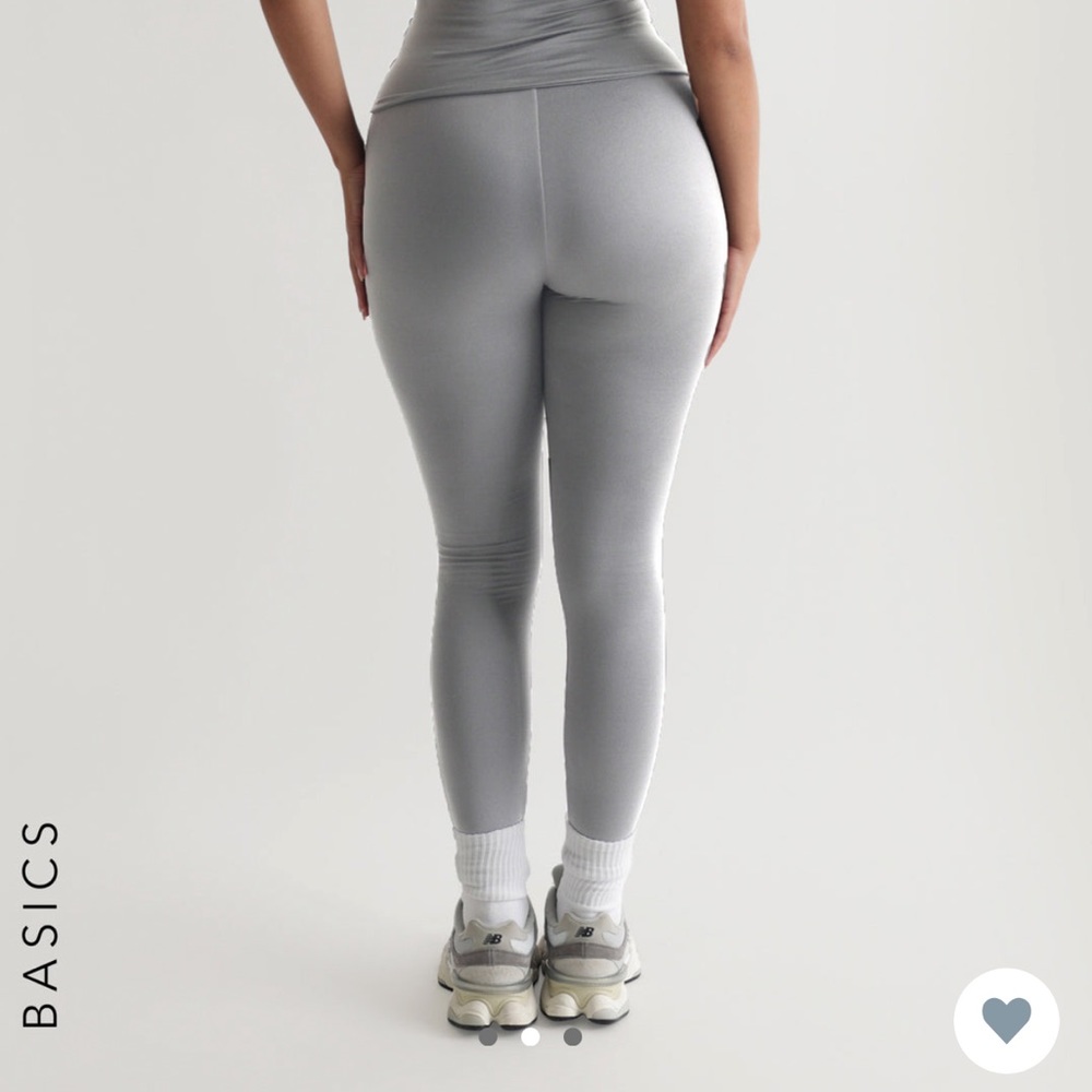 MYOUTFITONLINE - Pro Technical Leggings in Silver